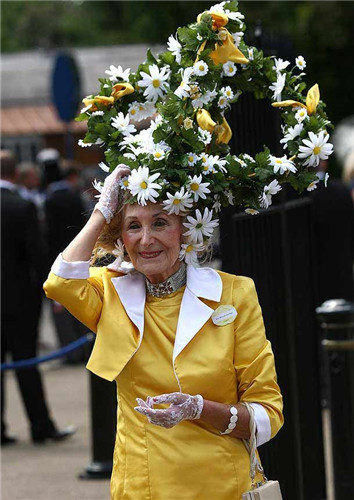 Royal Ascot Hat 13