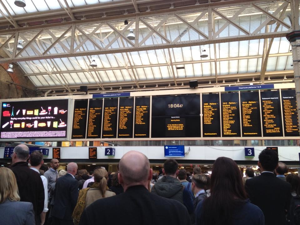 train+station+delay