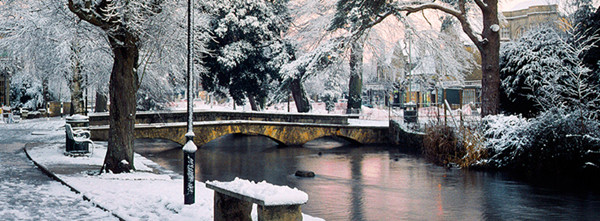 Bourton-on-the-water-winter